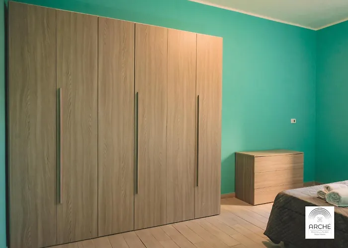 Arche And Реджо-ди-Калабрия